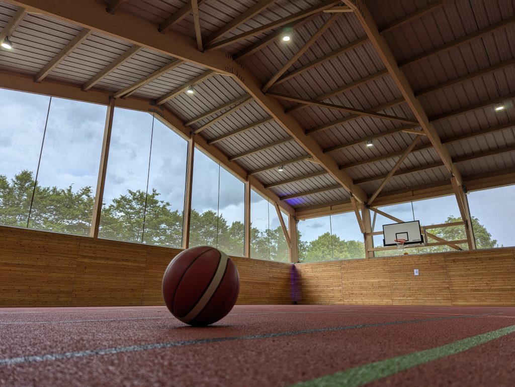 Basketball WELUMA 2K19 LED Tennishallenbeleuchtung